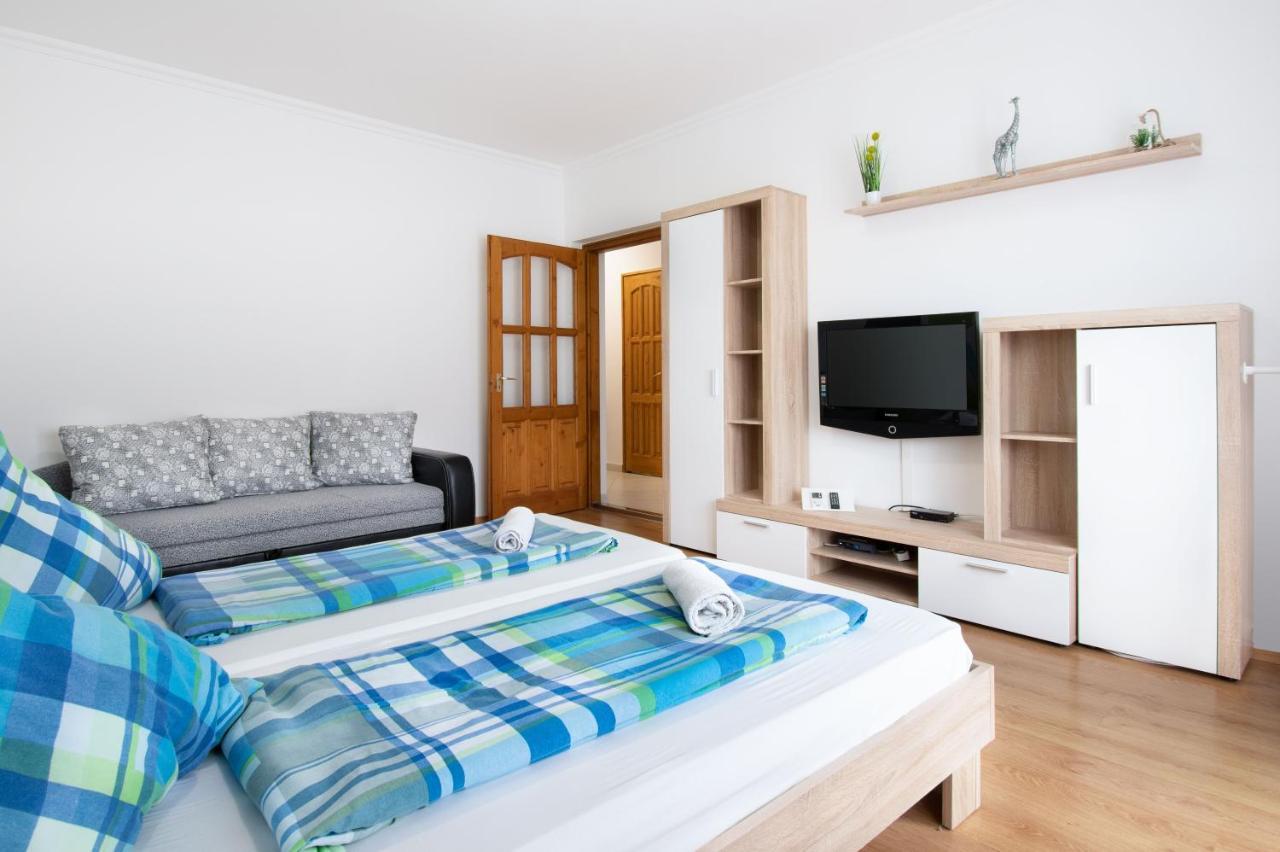 Lux Apartmanok Hajdúszoboszló Exterior foto